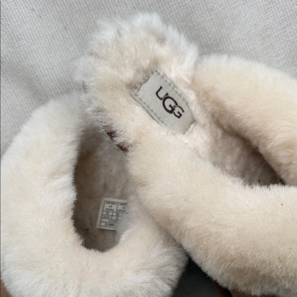 UGG Scuffette Slipper - Chestnut - Picture 2 of 3
